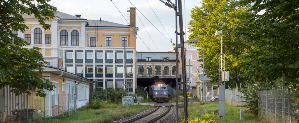 Storsatsning på Nya Ostkustbanan när regeringen beslutar satsa 11 miljarder: ”En seger för samverkan och svensk konkurrenskraft”